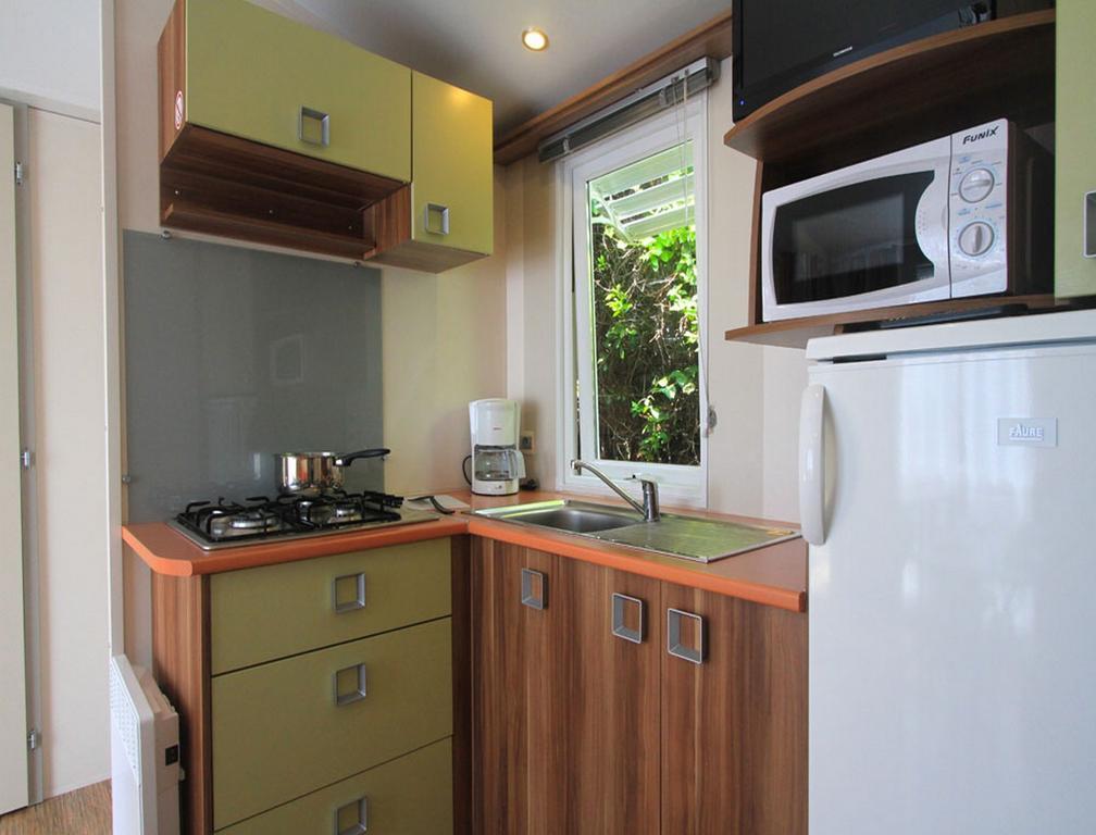 Camping Les Sables Blancs Конкарно Номер фото
