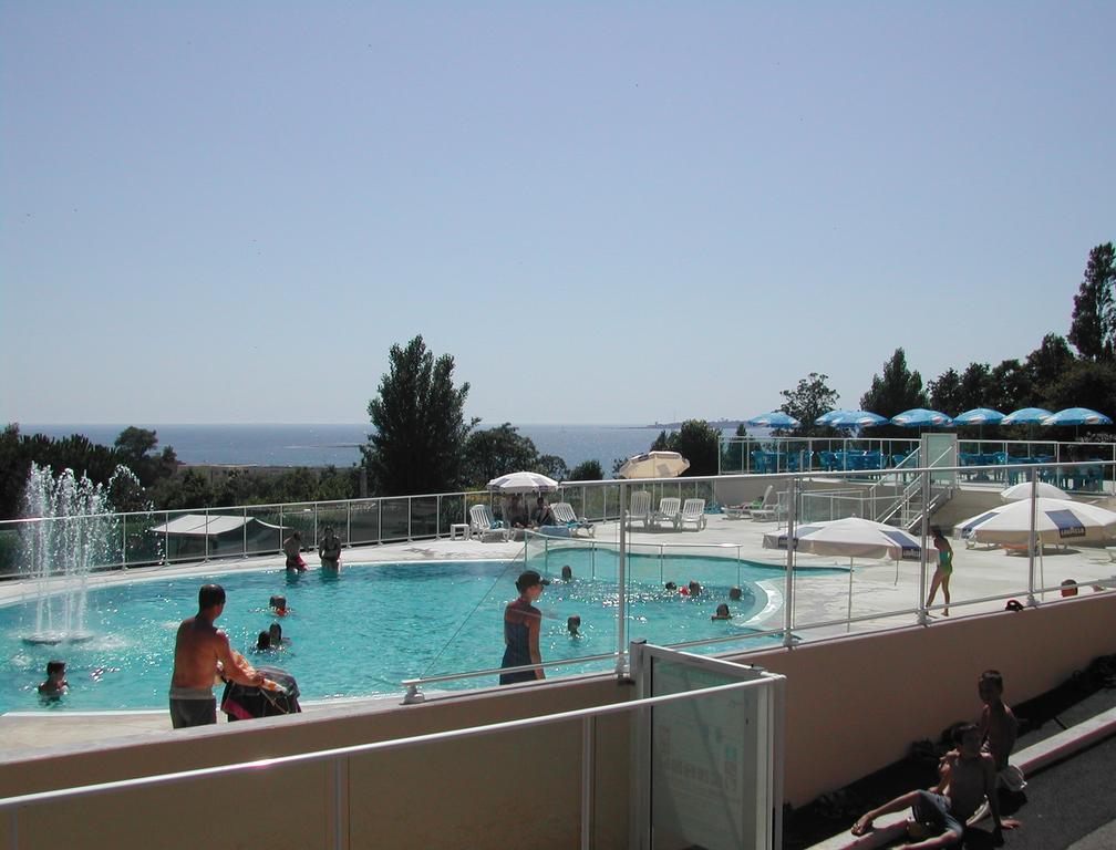Camping Les Sables Blancs Конкарно Экстерьер фото